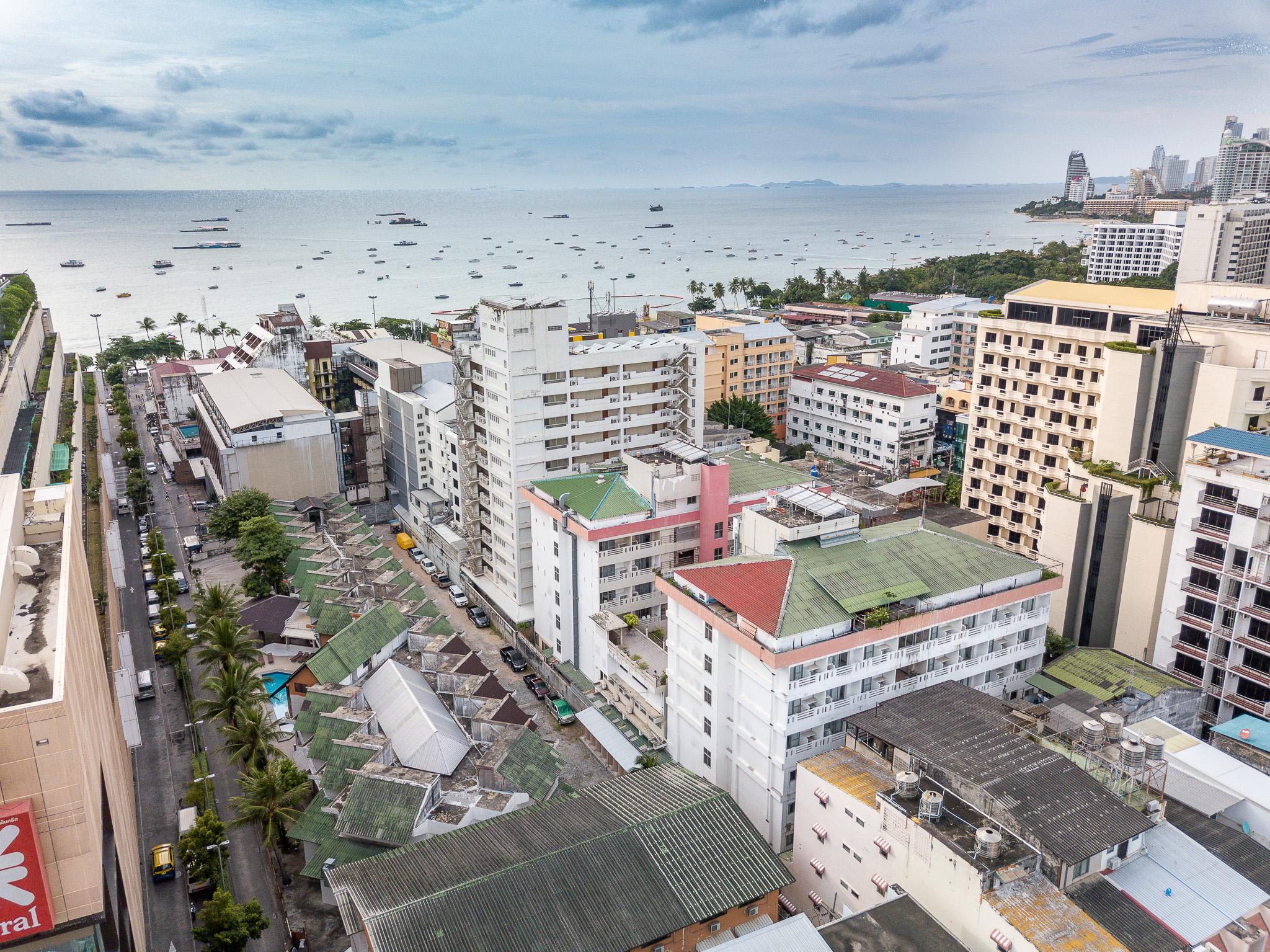 Eastiny Place Hotel Pattaya Exterior foto